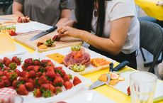 Article Image for Building a Mindful Eating Practice