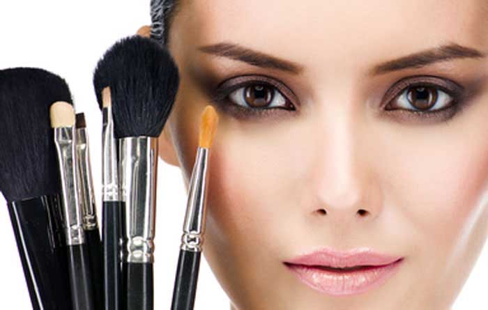 Makeup Trends for Women in Leadership A Seasonal Guide